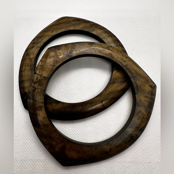 Bracelets - Picture 3 of 5